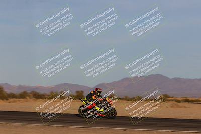 media/Dec-16-2023-CVMA (Sat) [[bb38a358a2]]/Race 13 Amateur Supersport Middleweight/